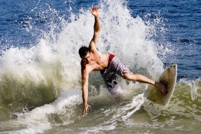 开云体育-加克波接管年度焦点之战，当南非雄狮在哥伦比亚丛林咆哮