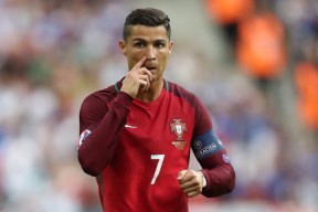 开云平台-库里，F1之夜的非赛道焦点，当体育叙事打破次元壁