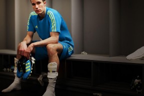 开云体育2026-斯通斯接管东决之夜，当篮球场变成澳大利亚的资源博弈场