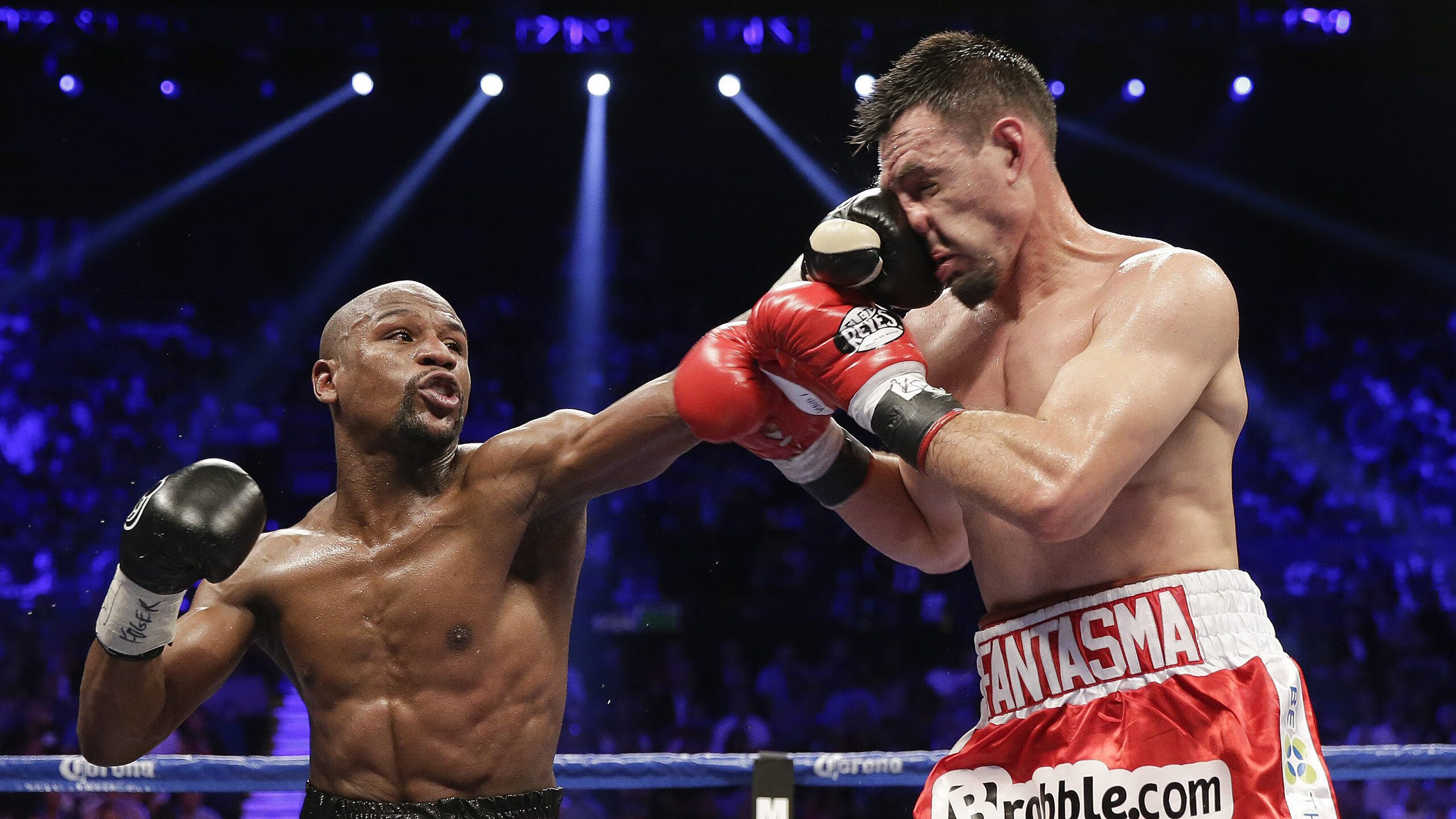 雷霆掀翻湖人，拉梅洛在F1新赛季揭幕战接管比赛