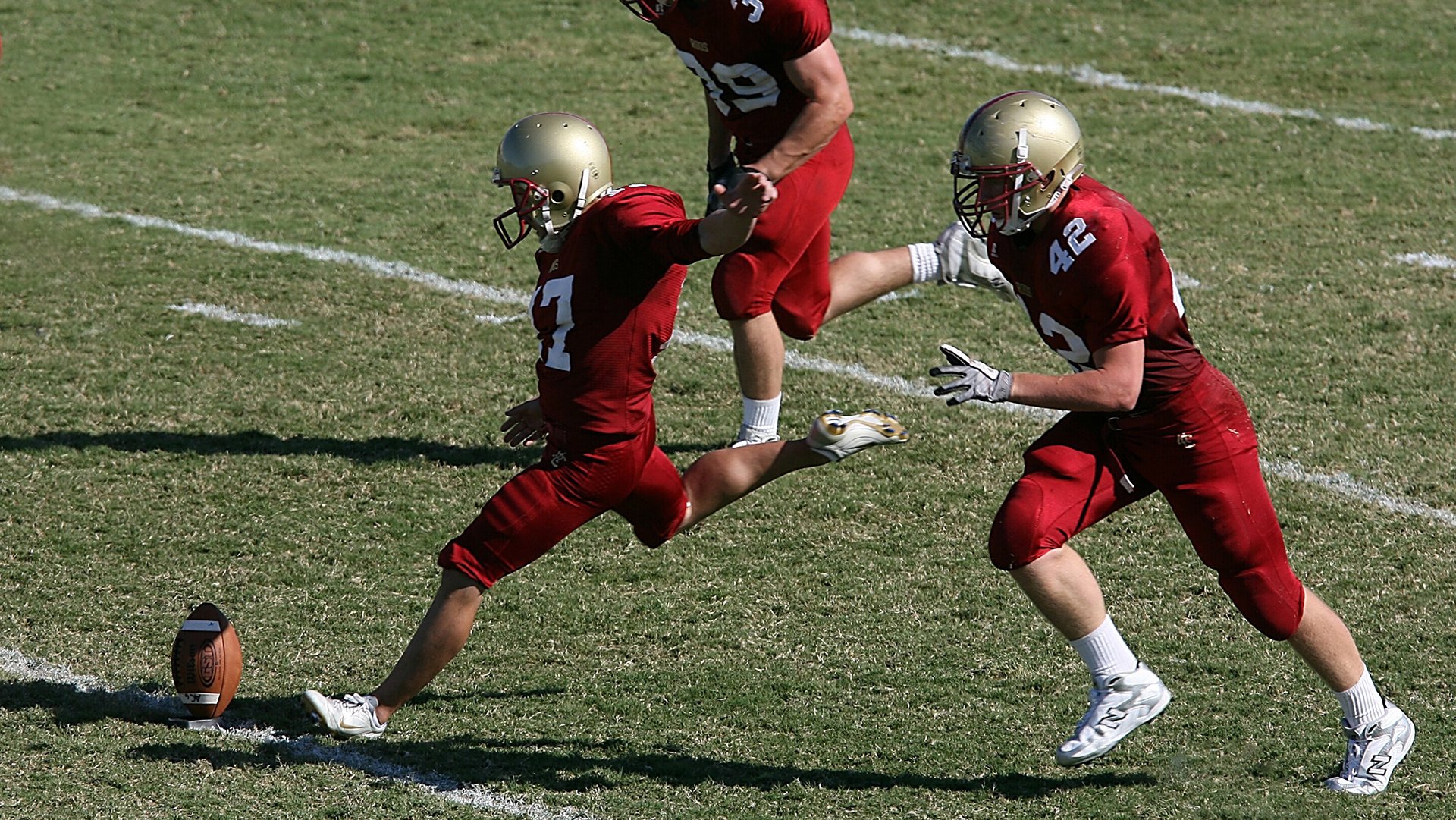 F1新赛季揭幕战之夜，马丁内利带队取胜，当天才成为领袖的瞬间